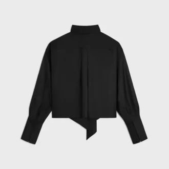Camisa corta con cuello lavallière en sarga de seda