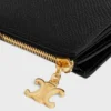 Cartera compacta Triomphe Charms en piel de becerro granulada Cartera compacta Triomphe Charms en piel de becerro granulada