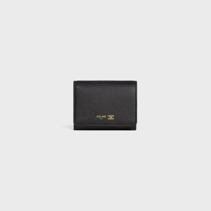 Cartera fina con estampado Triomphe en piel de becerro granulada y flexible Cartera fina con estampado Triomphe en piel de becerro granulada y flexible