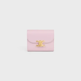 Cartera pequeña con solapa Triomphe en piel de becerro brillante