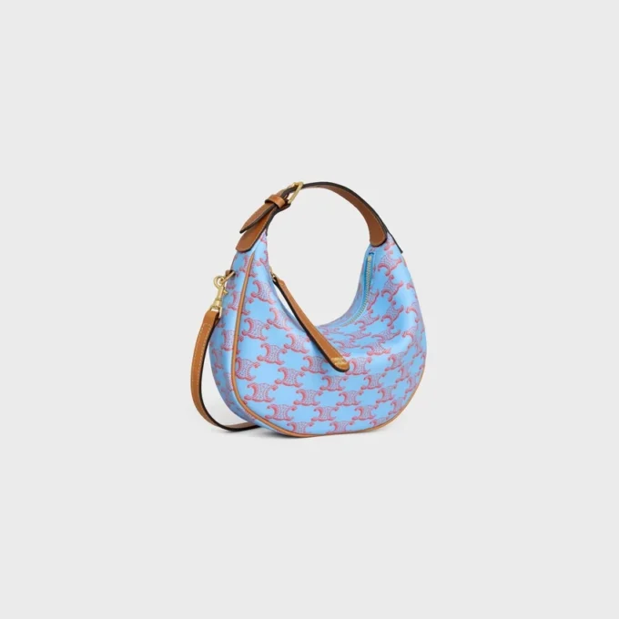 Celine Lulu para adolescentes en Triomphe Canvas Celine Lulu para adolescentes en Triomphe Canvas