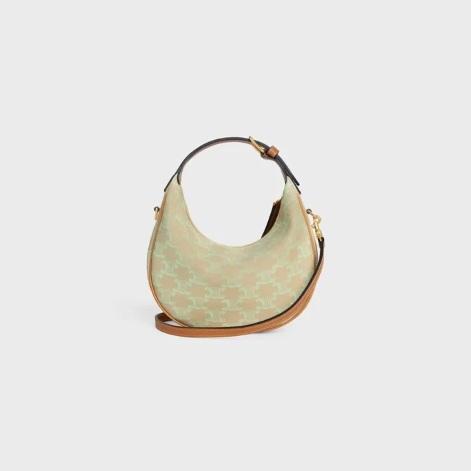 Celine Lulu para adolescentes en Triomphe Canvas Celine Lulu para adolescentes en Triomphe Canvas