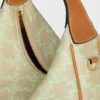 Celine Lulu para adolescentes en Triomphe Canvas Celine Lulu para adolescentes en Triomphe Canvas