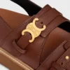 CELINE – Sandalia Tippi Triomphe en piel de becerro CELINE – Sandalia Tippi Triomphe en piel de becerro
