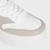 CELINE – Zapatilla Block con suela gruesa y motivo Triomphe en piel de becerro CELINE – Zapatilla Block con suela gruesa y motivo Triomphe en piel de becerro