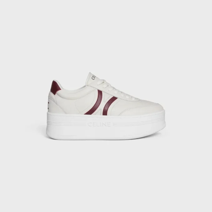 CELINE – Zapatillas Block con suela gruesa, detalle Triomphe en la parte trasera y suela de cuña en piel de becerro CELINE – Zapatillas Block con suela gruesa, detalle Triomphe en la parte trasera y suela de cuña en piel de becerro