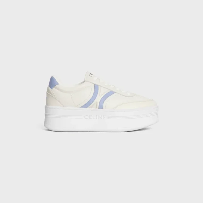 CELINE – Zapatillas Block con suela gruesa, detalle Triomphe en la parte trasera y suela de cuña en piel de becerro CELINE – Zapatillas Block con suela gruesa, detalle Triomphe en la parte trasera y suela de cuña en piel de becerro