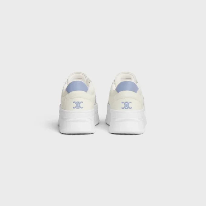 CELINE – Zapatillas Block con suela gruesa, detalle Triomphe en la parte trasera y suela de cuña en piel de becerro CELINE – Zapatillas Block con suela gruesa, detalle Triomphe en la parte trasera y suela de cuña en piel de becerro