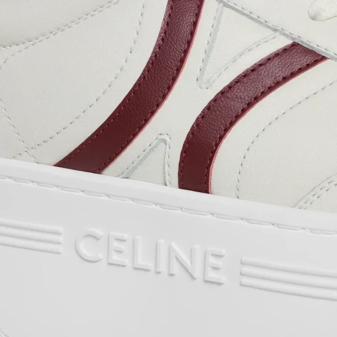 CELINE – Zapatillas Block con suela gruesa, detalle Triomphe en la parte trasera y suela de cuña en piel de becerro CELINE – Zapatillas Block con suela gruesa, detalle Triomphe en la parte trasera y suela de cuña en piel de becerro