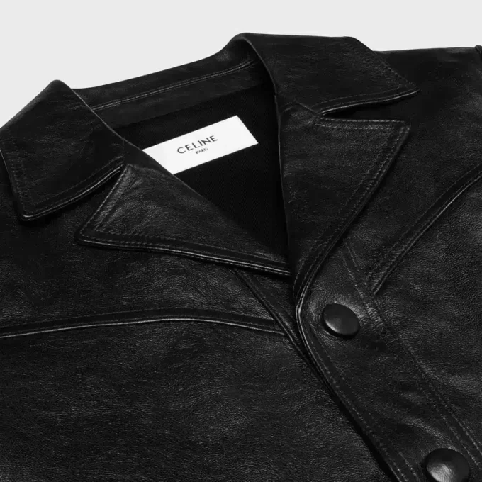 Chaqueta blusón de corte recto en piel de cordero encerada Chaqueta blusón de corte recto en piel de cordero encerada