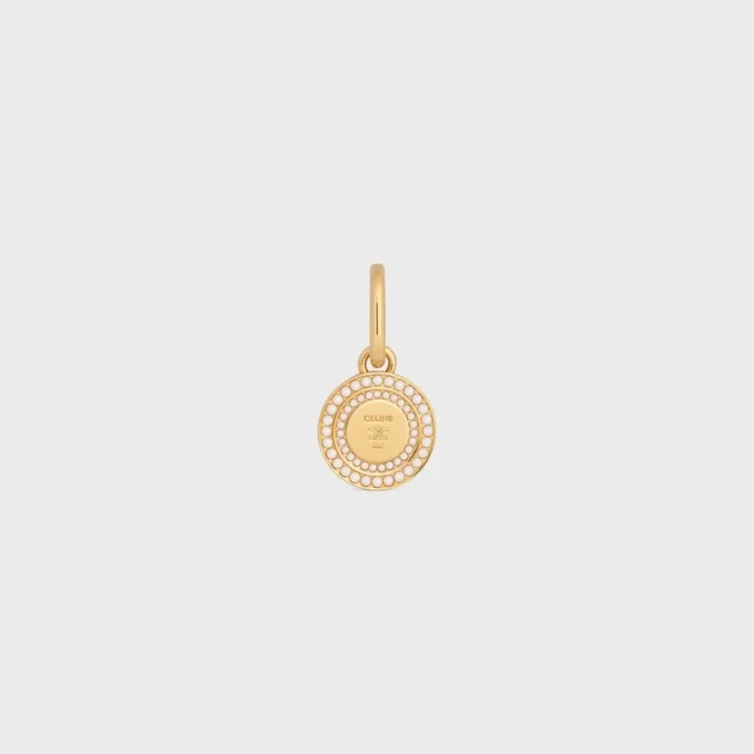 Charms Medalla de perlas en resina y latón con acabado dorado Charms Medalla de perlas en resina y latón con acabado dorado