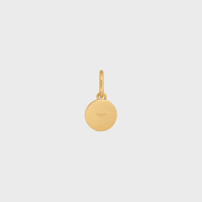 Charms Medalla de perlas en resina y latón con acabado dorado Charms Medalla de perlas en resina y latón con acabado dorado