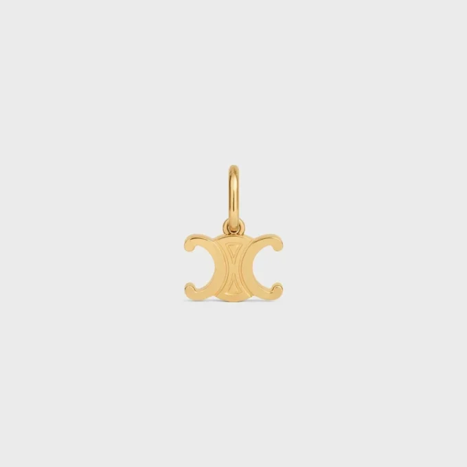 Charms Triomphe en latón con acabado dorado Charms Triomphe en latón con acabado dorado
