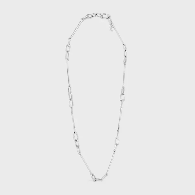 Collar con dijes de latón con acabado de rodio Collar con dijes de latón con acabado de rodio