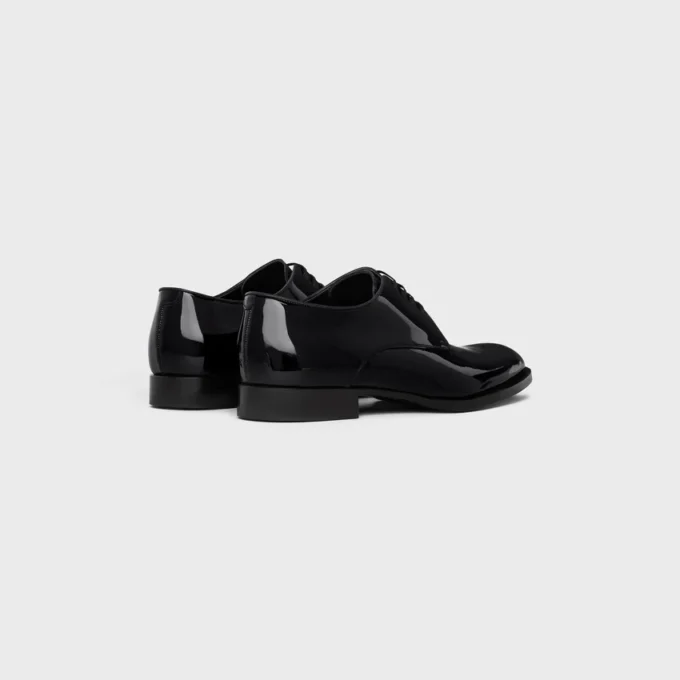 Derby Tuxedo de CELINE en piel de becerro charol Derby Tuxedo de CELINE en piel de becerro charol