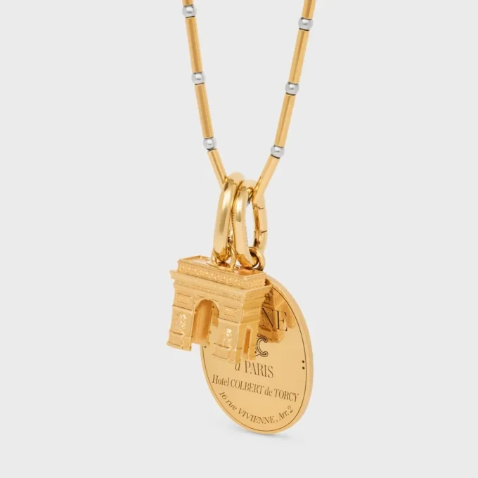 Charms CELINE Medalla de latón con acabado dorado Charms CELINE Medalla de latón con acabado dorado