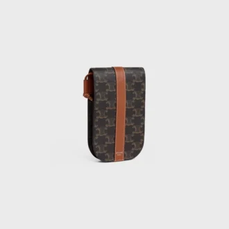 Funda para teléfono con solapa en Triomphe Canvas y piel de becerro