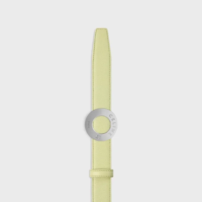 Hebilla CELINE de 25 mm en metal y correa reversible de 25 mm en piel de becerro lisa y granulada Hebilla CELINE de 25 mm en metal y correa reversible de 25 mm en piel de becerro lisa y granulada