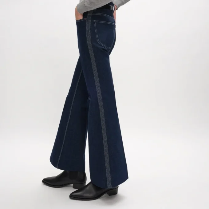 Jeans acampanados 003 en denim índigo ligero Jeans acampanados 003 en denim índigo ligero
