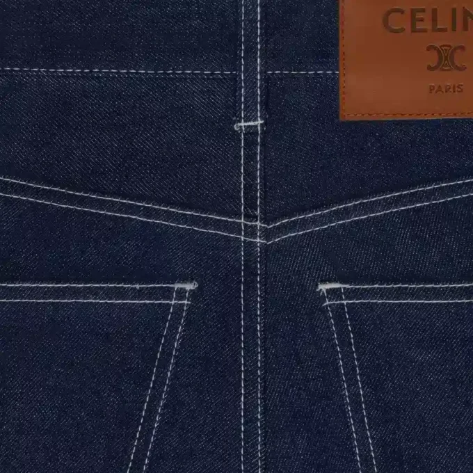 Jeans acampanados 003 en denim índigo ligero Jeans acampanados 003 en denim índigo ligero