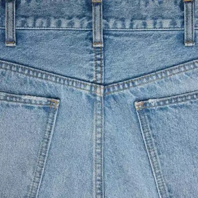Jeans Jolene en denim lavado azul dorado Jeans Jolene en denim lavado azul dorado