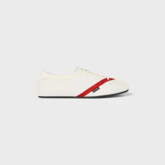 Las zapatillas planas en grosgrain, terciopelo, piel de cabra y piel de cordero