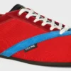 Las zapatillas planas en grosgrain, terciopelo, piel de cabra y piel de cordero Las zapatillas planas en grosgrain, terciopelo, piel de cabra y piel de cordero