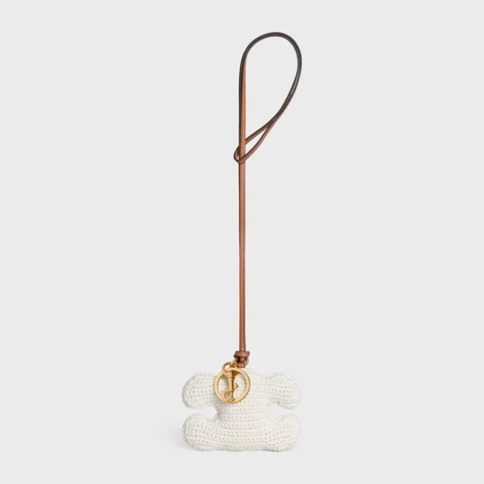 Llavero Triomphe Pom-Pom de ganchillo de algodón con acabado dorado Llavero Triomphe Pom-Pom de ganchillo de algodón con acabado dorado