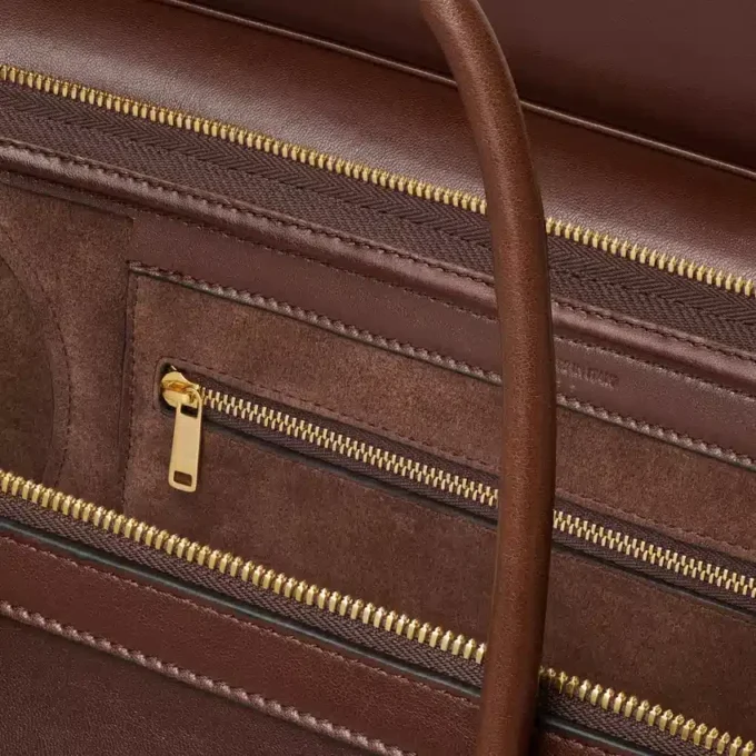 Luggage de piel de cordero flexible y brillante Luggage de piel de cordero flexible y brillante