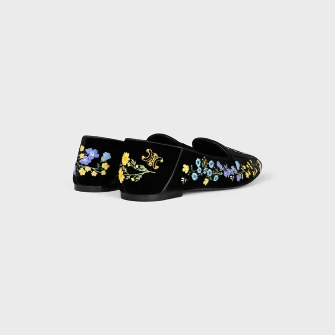 Mocasines Aura en terciopelo bordado con flores Mocasines Aura en terciopelo bordado con flores
