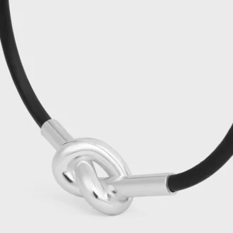 Pulsera con nudo en piel de becerro y latón con acabado de rodio