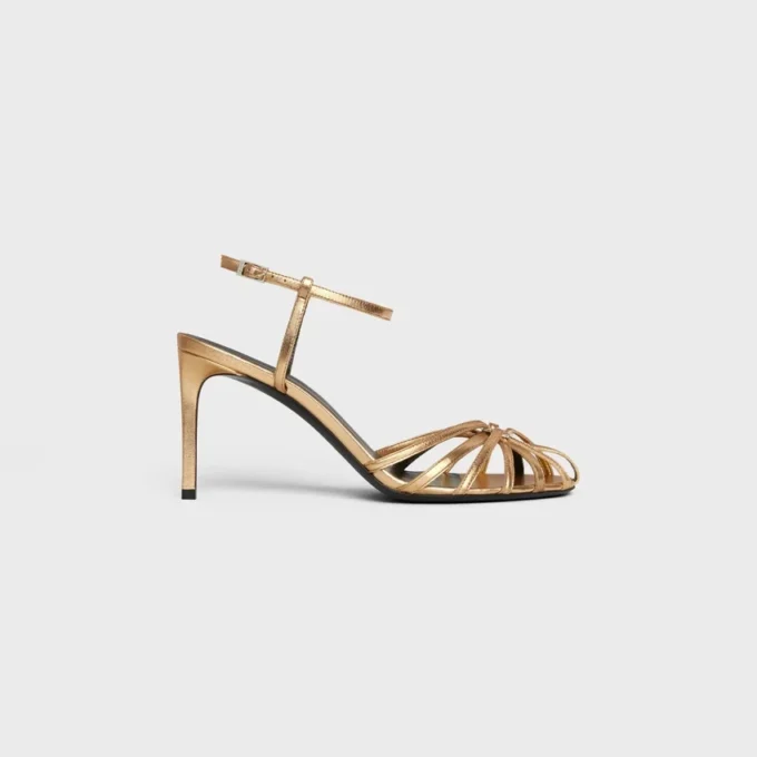 Sandalias Triomphe de CELINE en piel de cordero laminada Sandalias Triomphe de CELINE en piel de cordero laminada