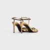 Sandalias Triomphe de CELINE en piel de cordero laminada Sandalias Triomphe de CELINE en piel de cordero laminada