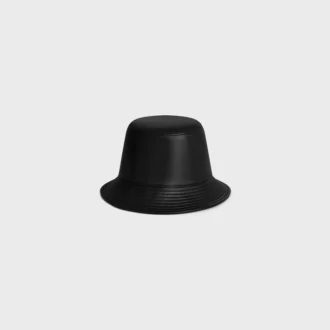 Sombrero de pescador en piel de cordero suave