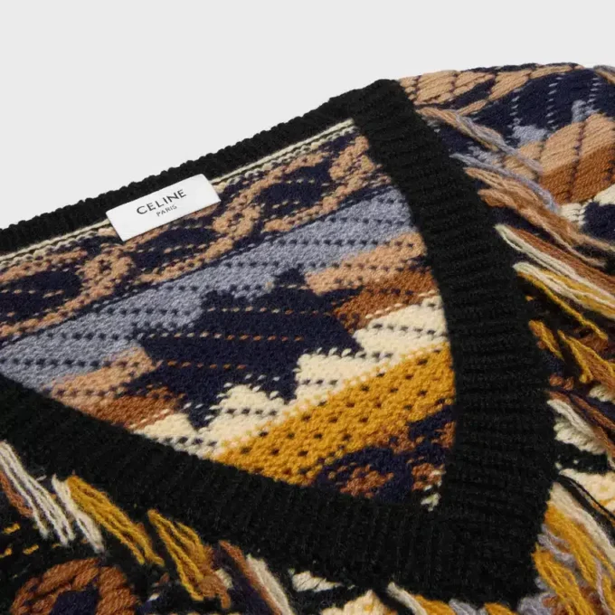 Suéter con cuello en V de cachemira jacquard Suéter con cuello en V de cachemira jacquard