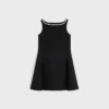 Vestido bordado en crepé de lana doble