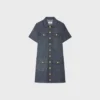 Vestido mini de denim con lavado crudo Vestido mini de denim con lavado crudo