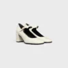 Zapatos CELINE Lily Perforated Triomphe Babies en piel de becerro charol Zapatos CELINE Lily Perforated Triomphe Babies en piel de becerro charol