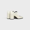 Zapatos CELINE Lily Perforated Triomphe Babies en piel de becerro charol Zapatos CELINE Lily Perforated Triomphe Babies en piel de becerro charol